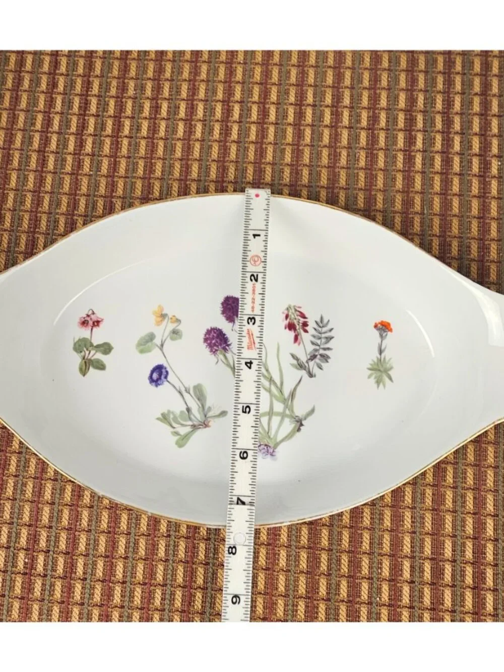 Louis Lourioux set oval